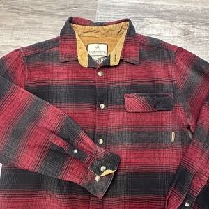 Legendary Whitetails Buck Camp Flannel Shirt Plaid Mens M Chest Pocket Button Up